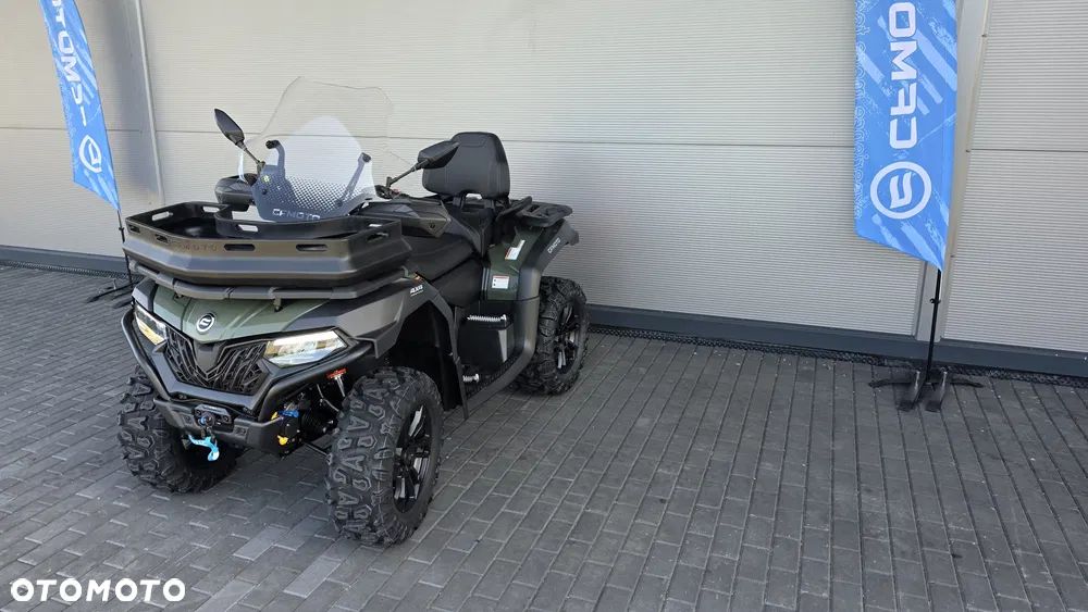 CFMoto CForce - 8