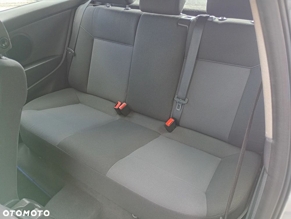 Opel Astra 1.6 Enjoy - 24