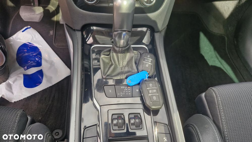 Peugeot 508 BlueHDi FAP 180 Automatik Stop&Start Allure - 19