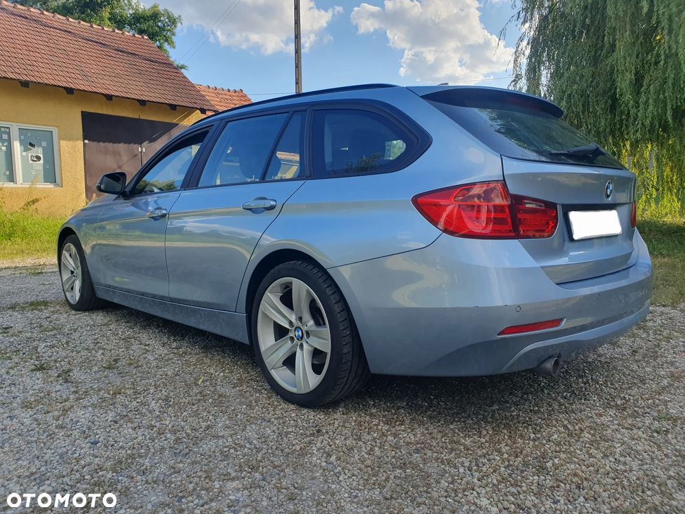 BMW Seria 3 318d - 13