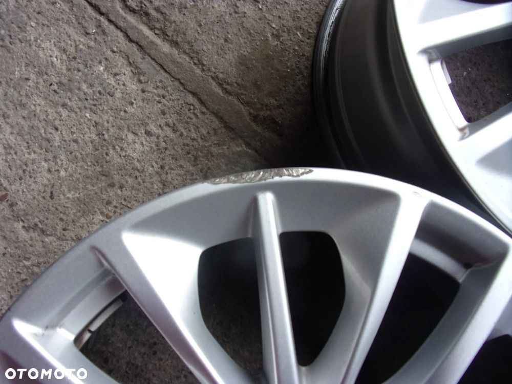 Alufelgi felga aluminiowa BMW 17" 5 x 120 7,5Jx17H2 ET54 - 4