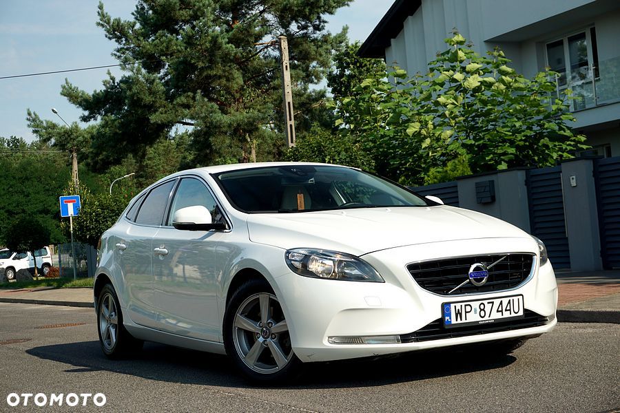 Volvo V40 D2 Summum - 2