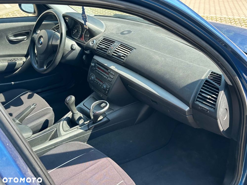 BMW Seria 1 118i - 5