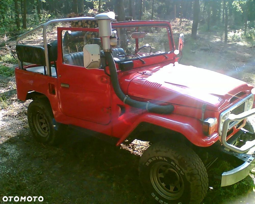 Toyota Land Cruiser - 3