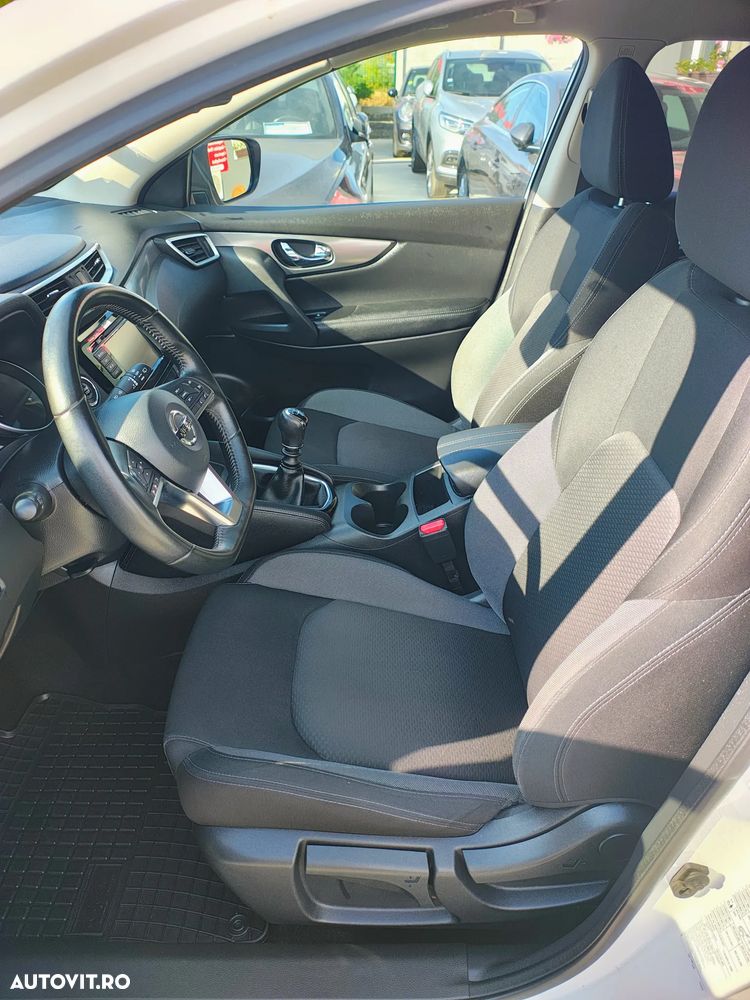 Nissan Qashqai 1.3 DIG-T N-CONNECTA - 29