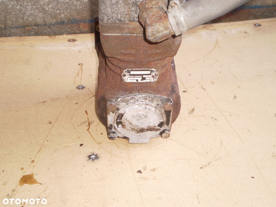 sprężarka powietrza RENAULT premium 420 DCI KNOR  5010339859 - 4