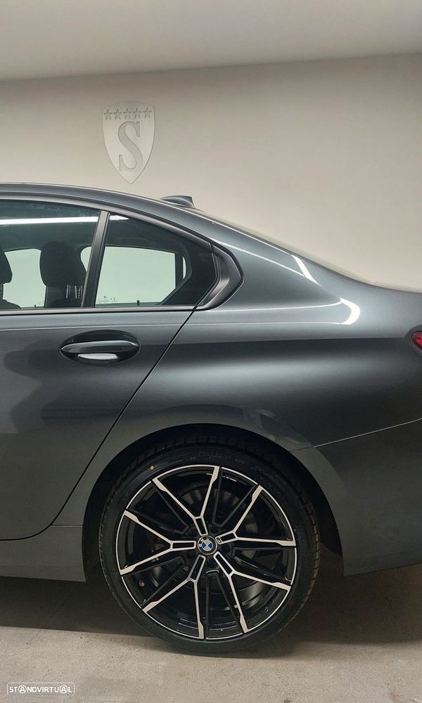 BMW 318 d Line Sport - 5