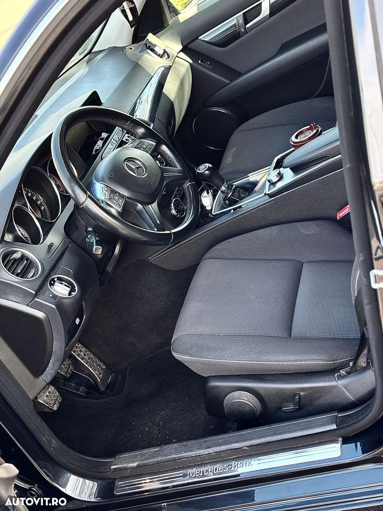 Mercedes-Benz C 200 CGI BlueEFFICIENCY - 6