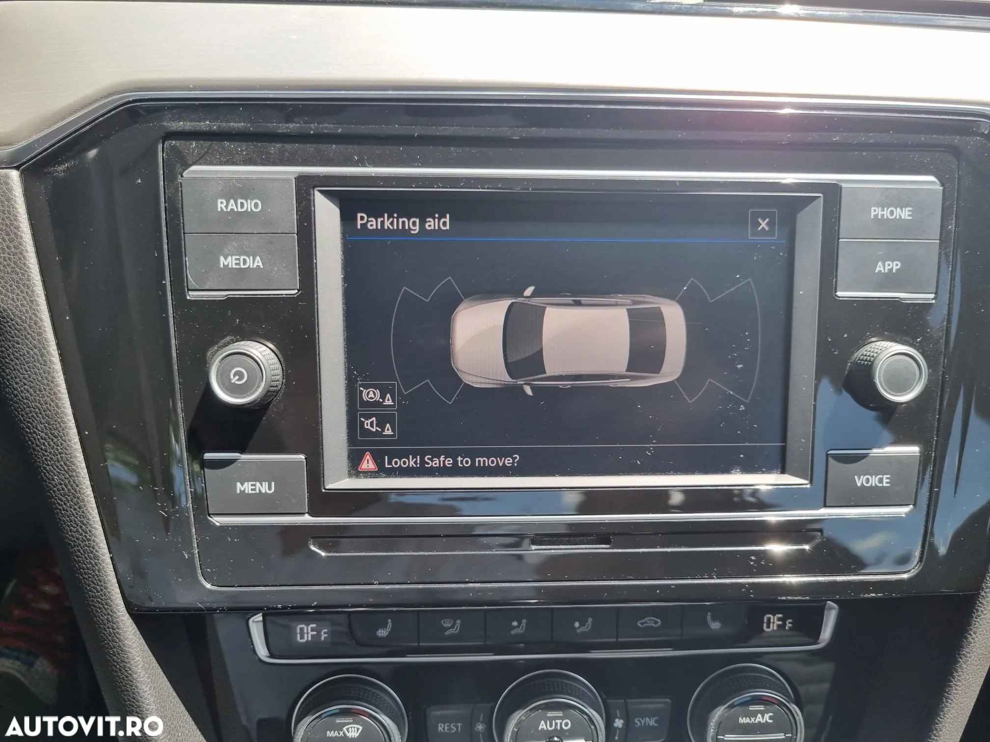 Volkswagen Passat 2.0 TDI DSG Highline - 25