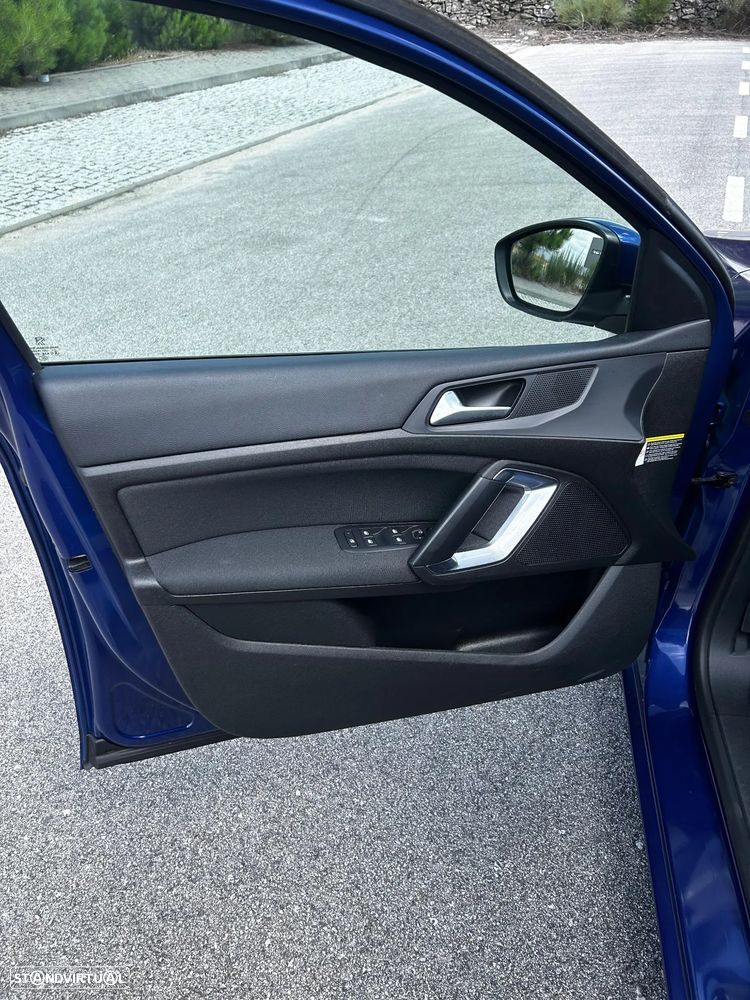 Peugeot 308 130 e-THP Stop & Start Allure - 16