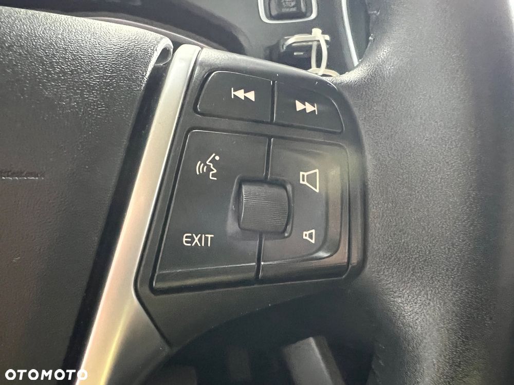 Volvo V40 - 21