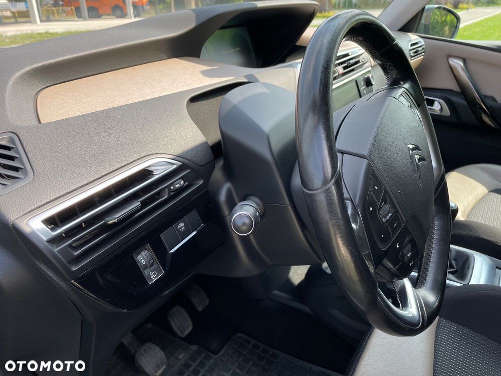 Citroën C4 Grand Picasso - 17