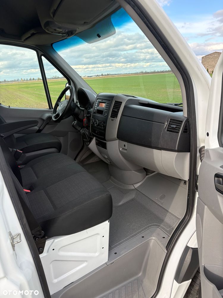 Mercedes-Benz Sprinter - 17