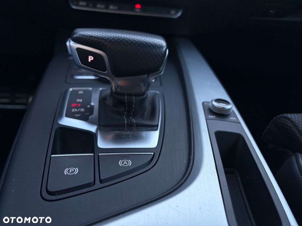 Audi A4 Avant 2.0 TDI S tronic - 25