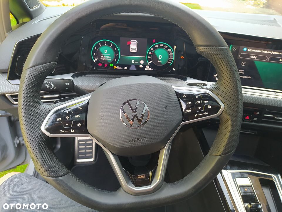 Volkswagen Golf - 10