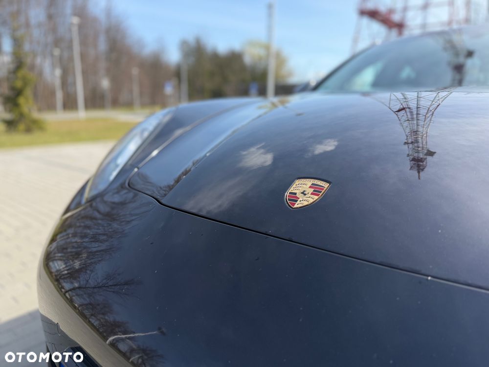 Porsche Panamera Platinum Edition - 15