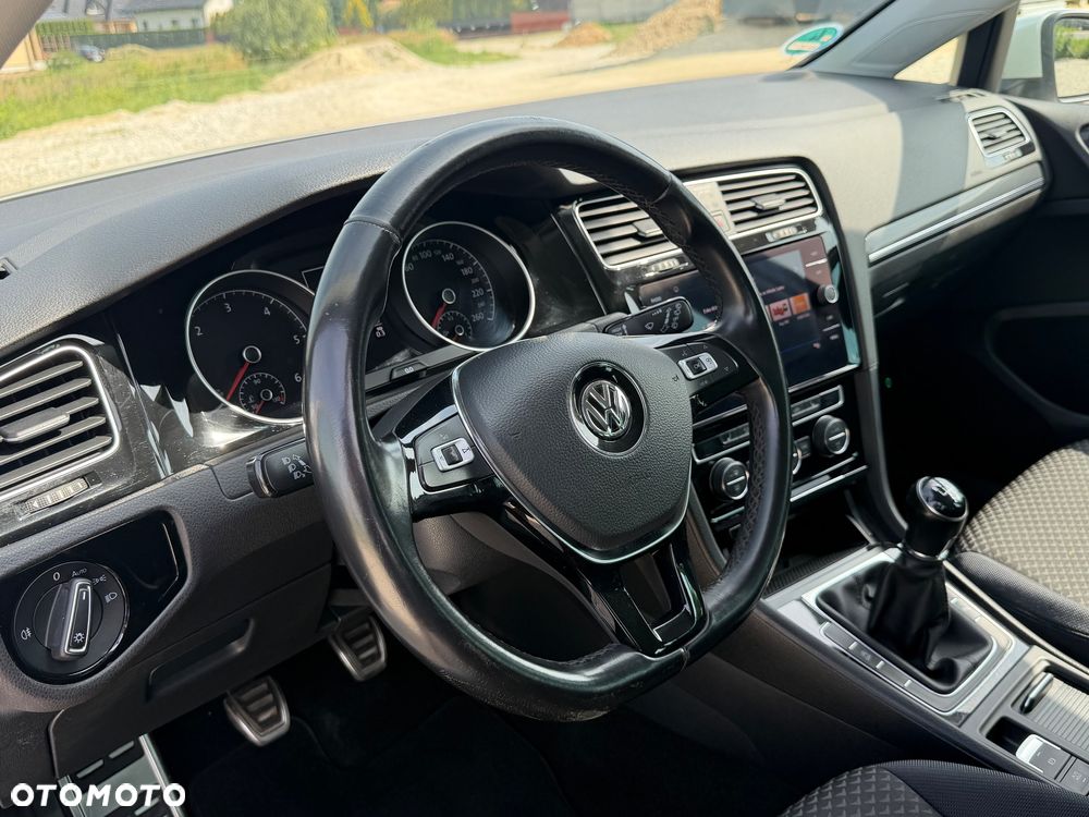 Volkswagen Golf 2.0 TDI SCR United - 19