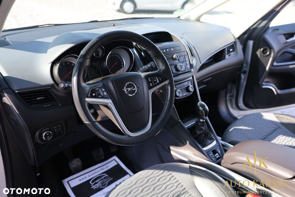 Opel Zafira - 17