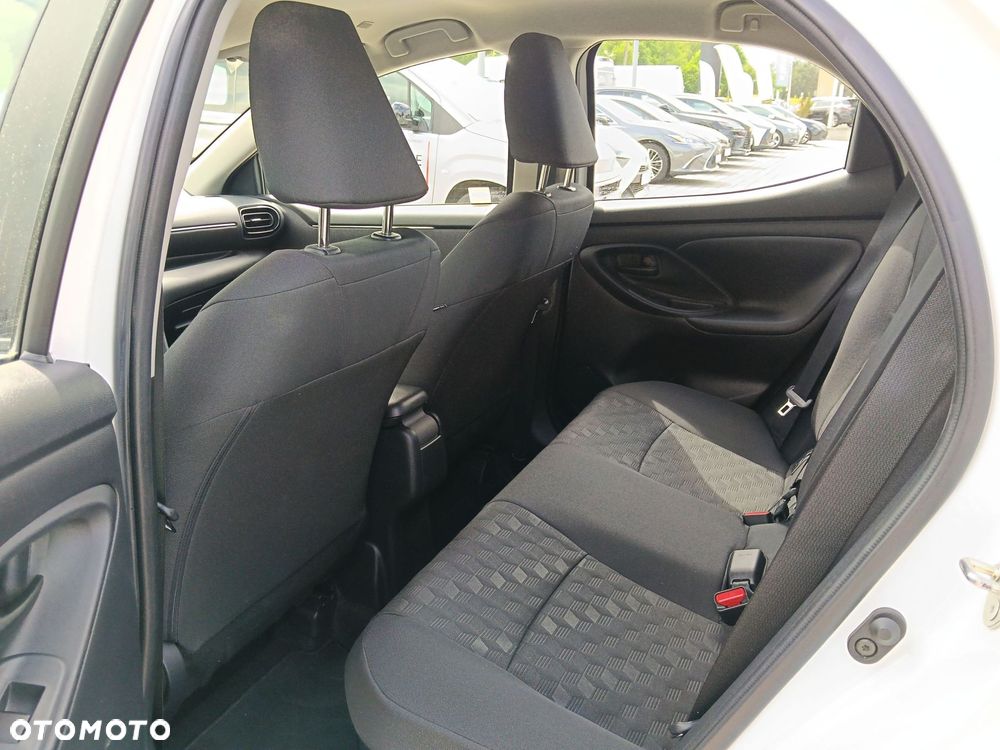 Toyota Yaris - 15