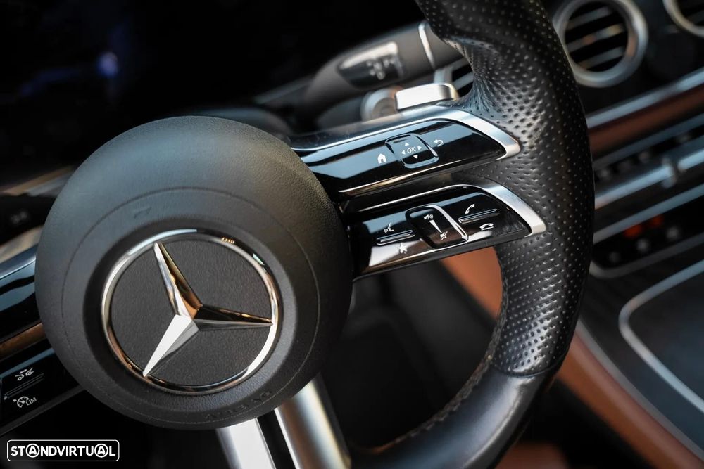 Mercedes-Benz E 300 de 4Matic 9G-TRONIC AMG Line - 39