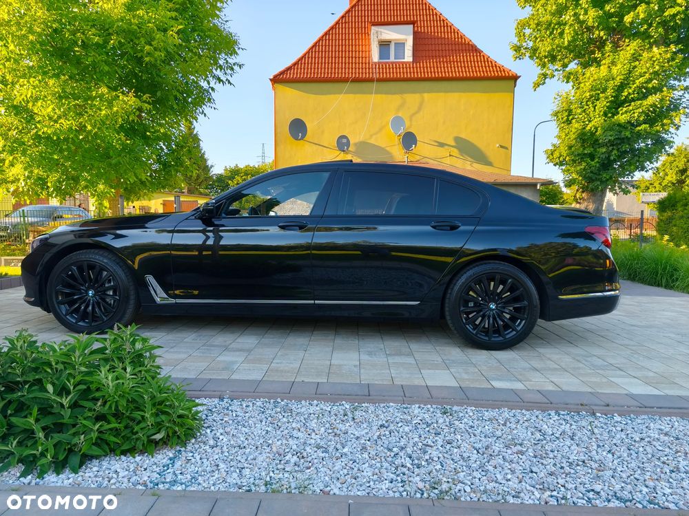 BMW Seria 7 750Li xDrive - 8
