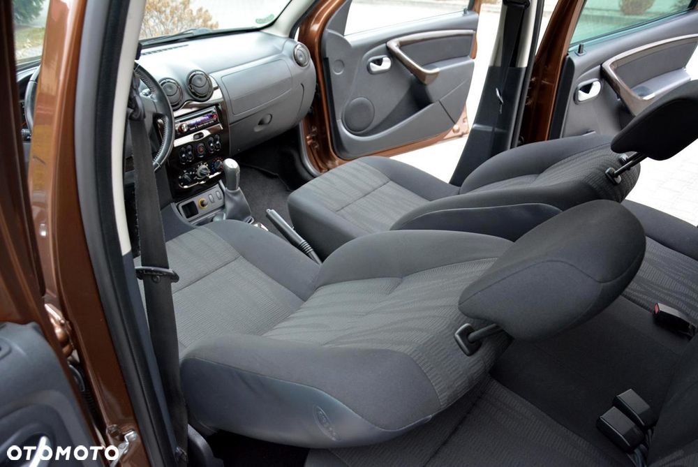 Dacia Duster 1.6 16V 105 4x2 Prestige - 28