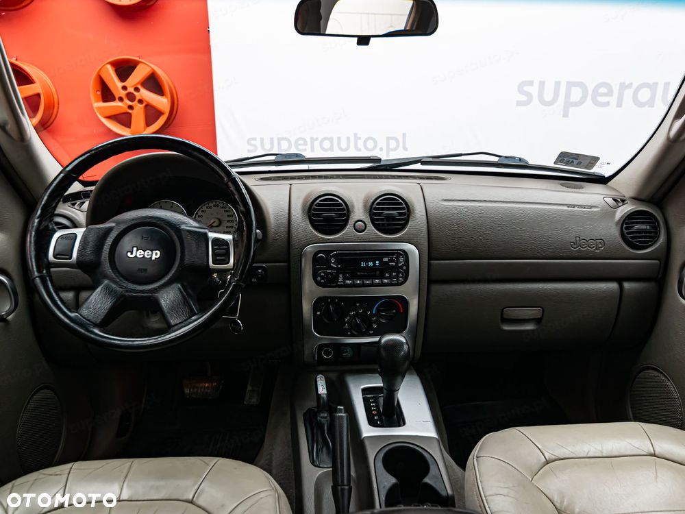 Jeep Cherokee - 14