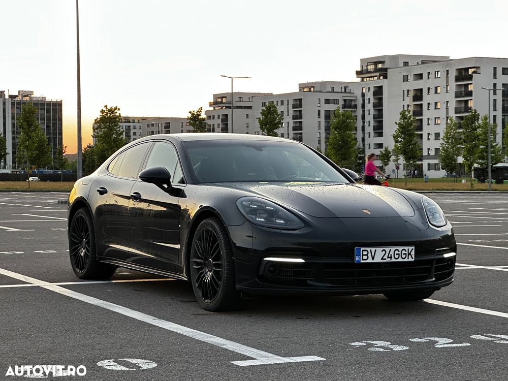 Porsche Panamera 4S - 3