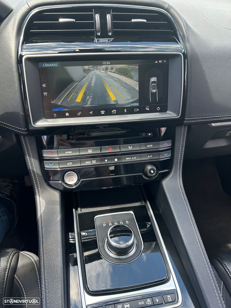 Jaguar F-Pace 2.0 i4D R-Sport AWD Aut. - 14