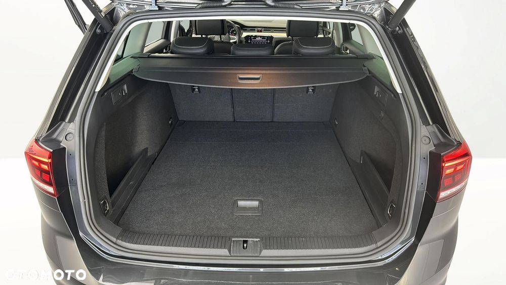 Volkswagen Passat 2.0 TDI EVO Elegance DSG - 18