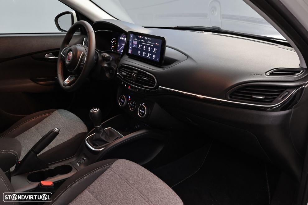 Fiat Tipo Cross 1.0 GSE T3 - 37