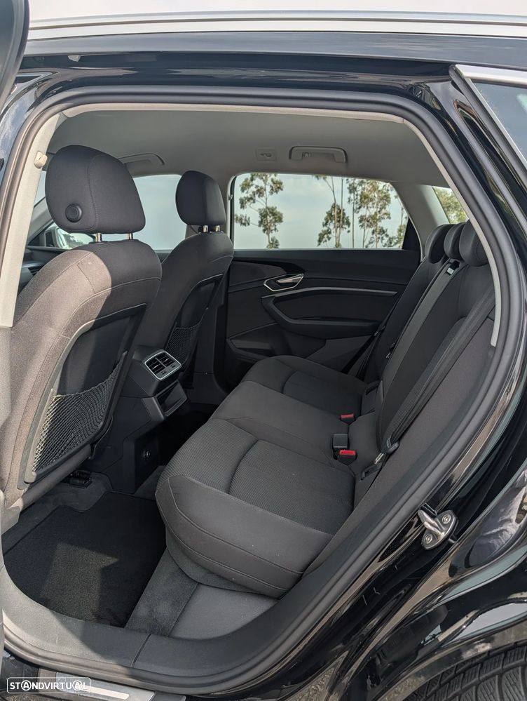 Audi e-tron 55 quattro - 25