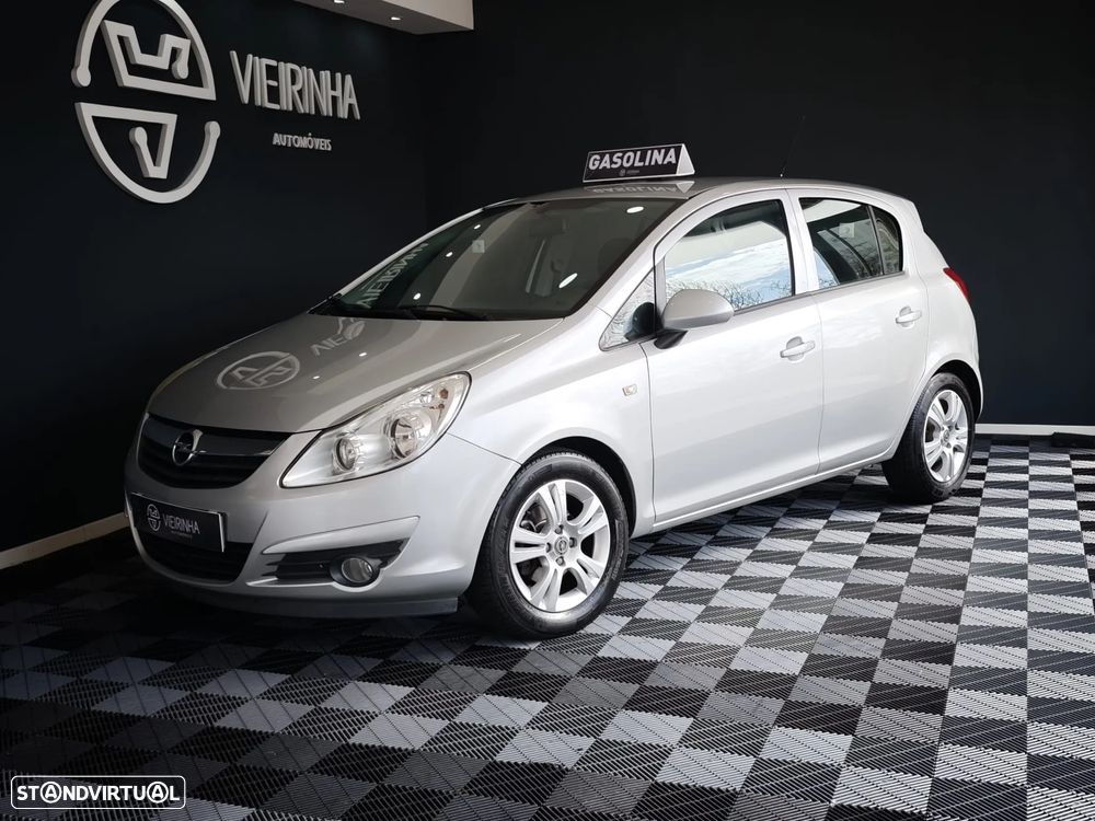 Opel Corsa 1.2 Cosmo - 2