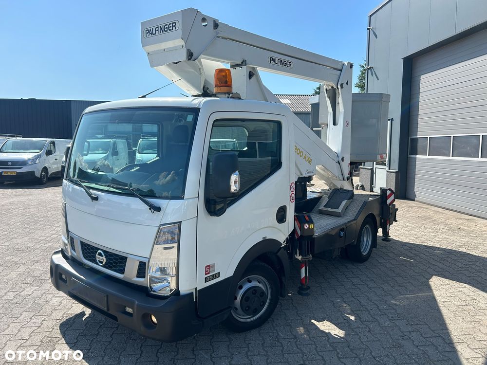 Nissan Podnośnik Koszowy Zwyżka Palfinger P200AXE Izolowany kosz !!! 20 metrów 10 w Bok UDT! Jak Wumag Ruthmann multitel Gsr - 1