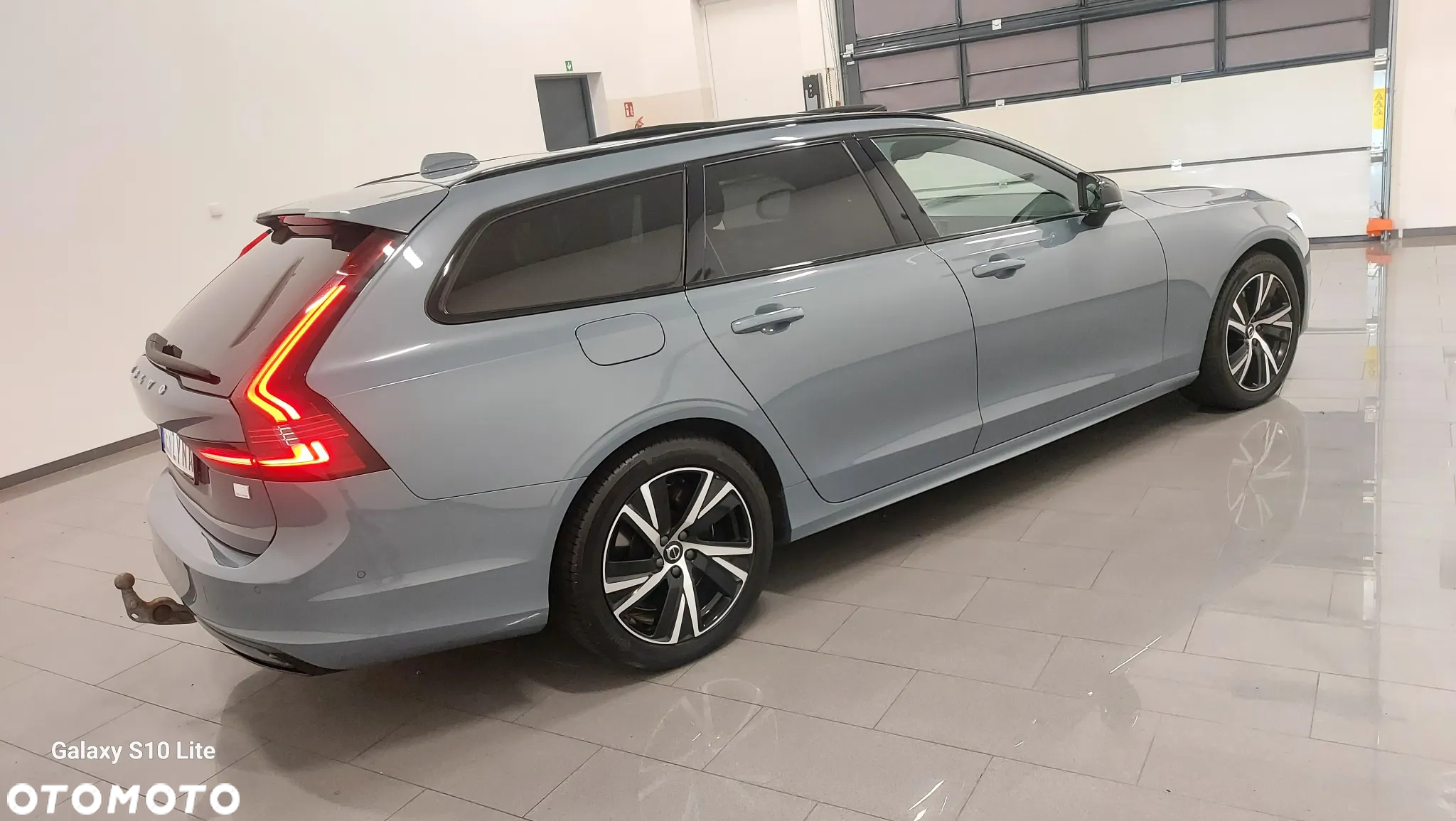 Volvo V90 T8 Twin Engine AWD R Design - 3