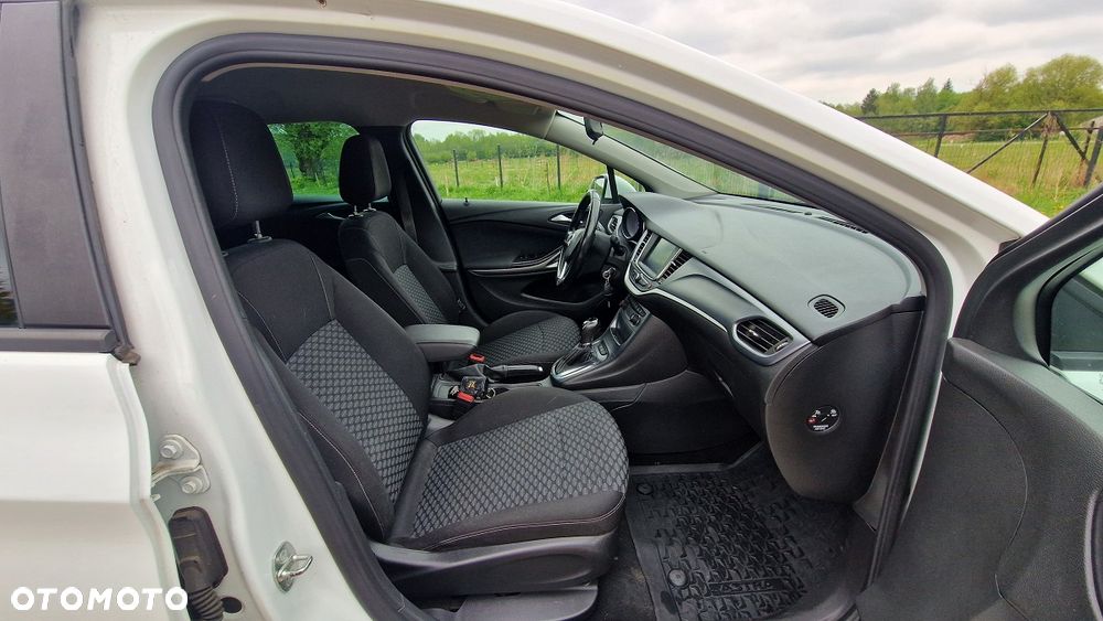 Opel Astra 1.6 CDTI Dynamic - 9