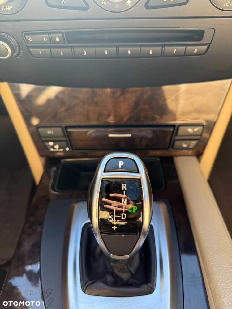 BMW Seria 5 530d Touring Edition Exclusive - 24
