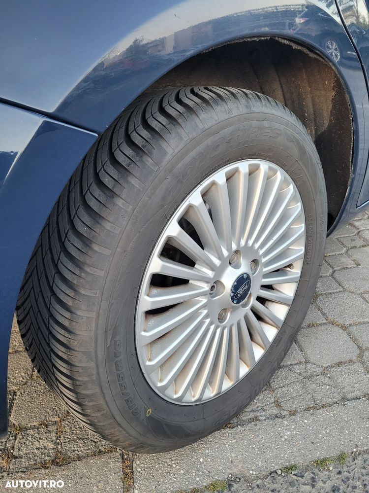 Ford Mondeo 2.0 TDCi Ghia - 8