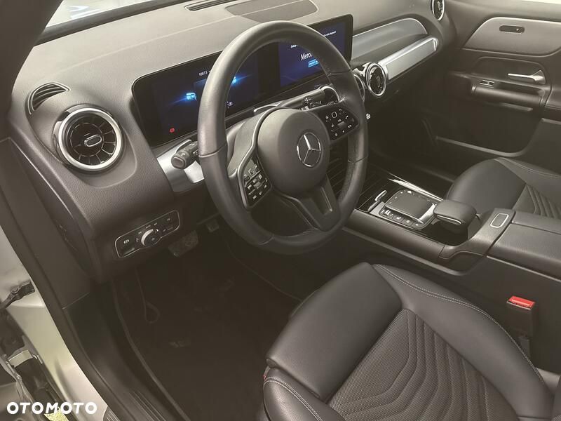 Mercedes-Benz GLB 200 7G-DCT - 10