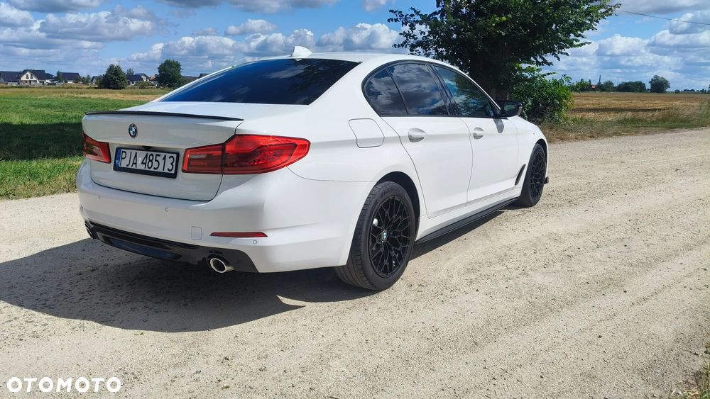 BMW Seria 5 520d xDrive Luxury Line sport - 27