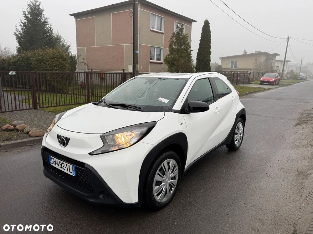 Toyota Aygo X 1.0 VVT-i X-play - 1
