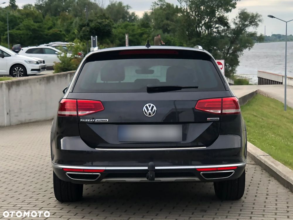 Volkswagen Passat Alltrack - 12