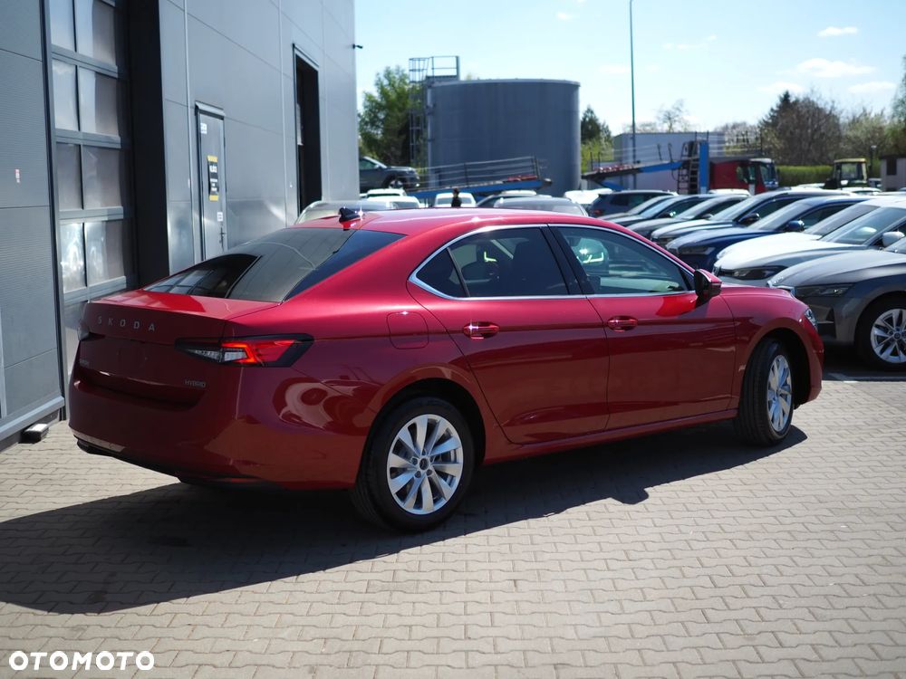 Skoda Superb 1.5 TSI mHEV Selection DSG - 4