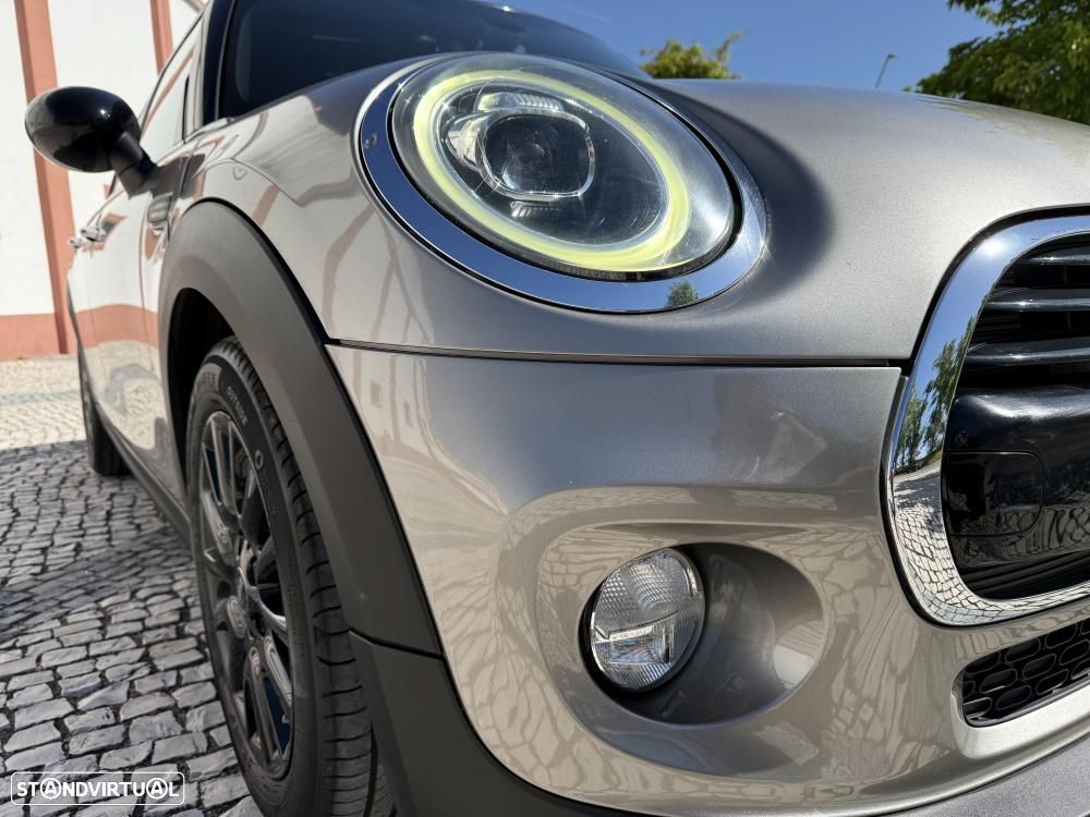 MINI 5 Portas Cooper D Auto - 8