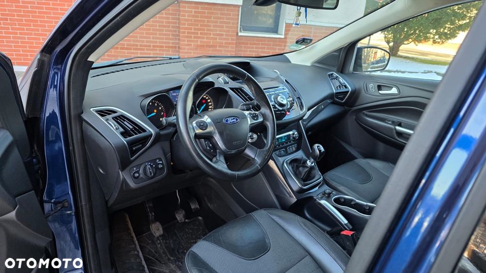 Ford Kuga 1.6 EcoBoost 2x4 Titanium - 15