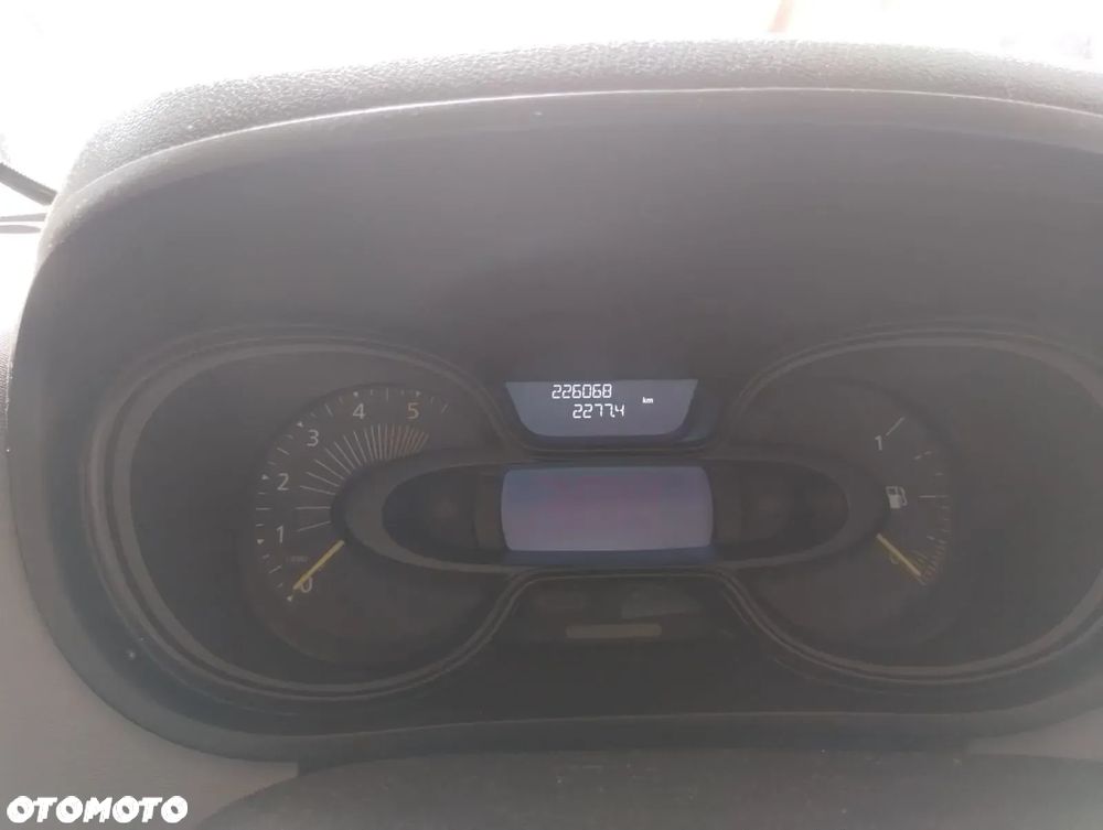 Renault Trafic - 6