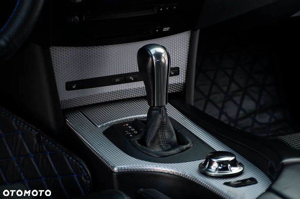 BMW Seria 5 ver-525i - 28