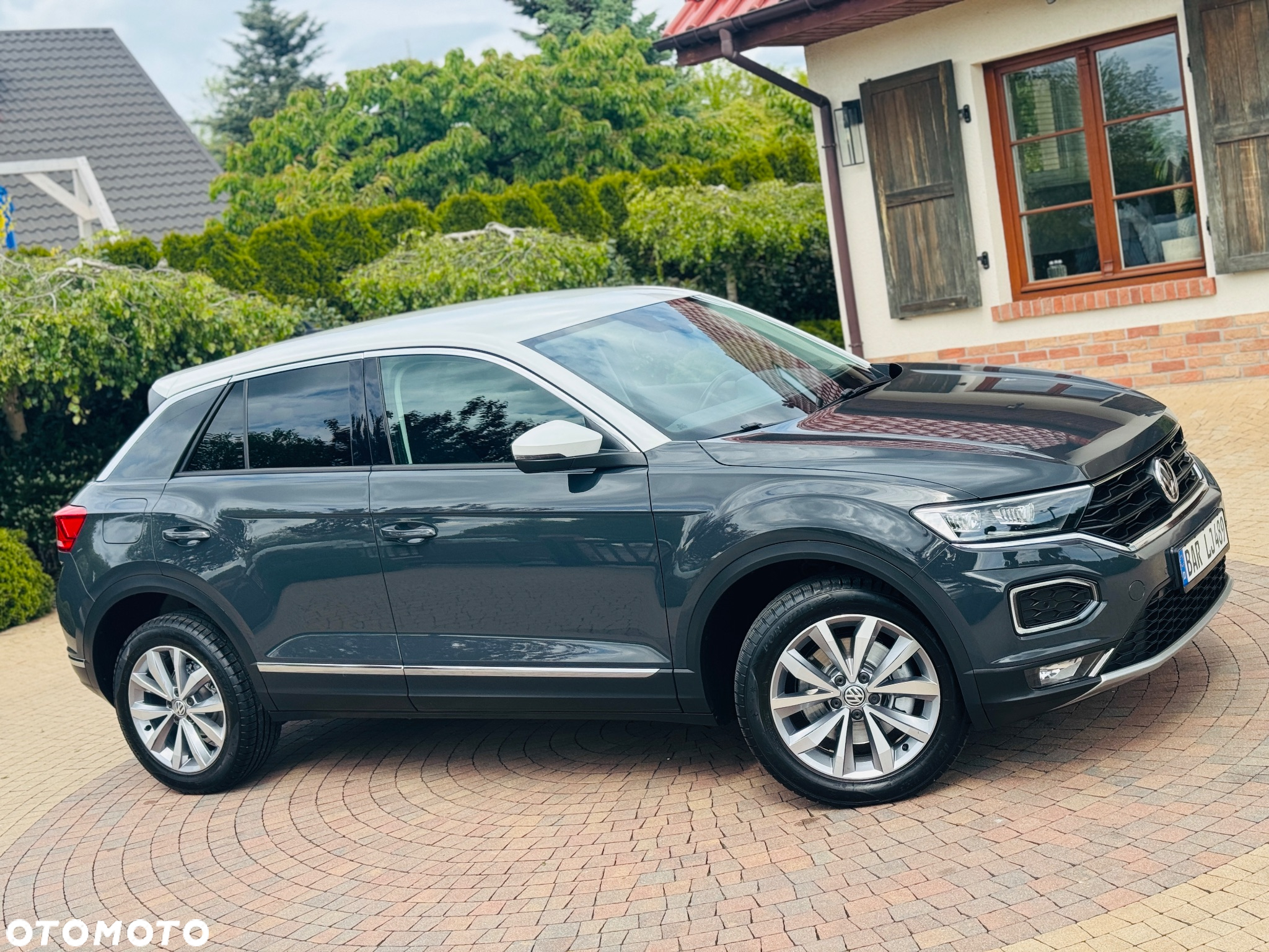 Volkswagen T-Roc 1.0 TSI Life Plus - 33