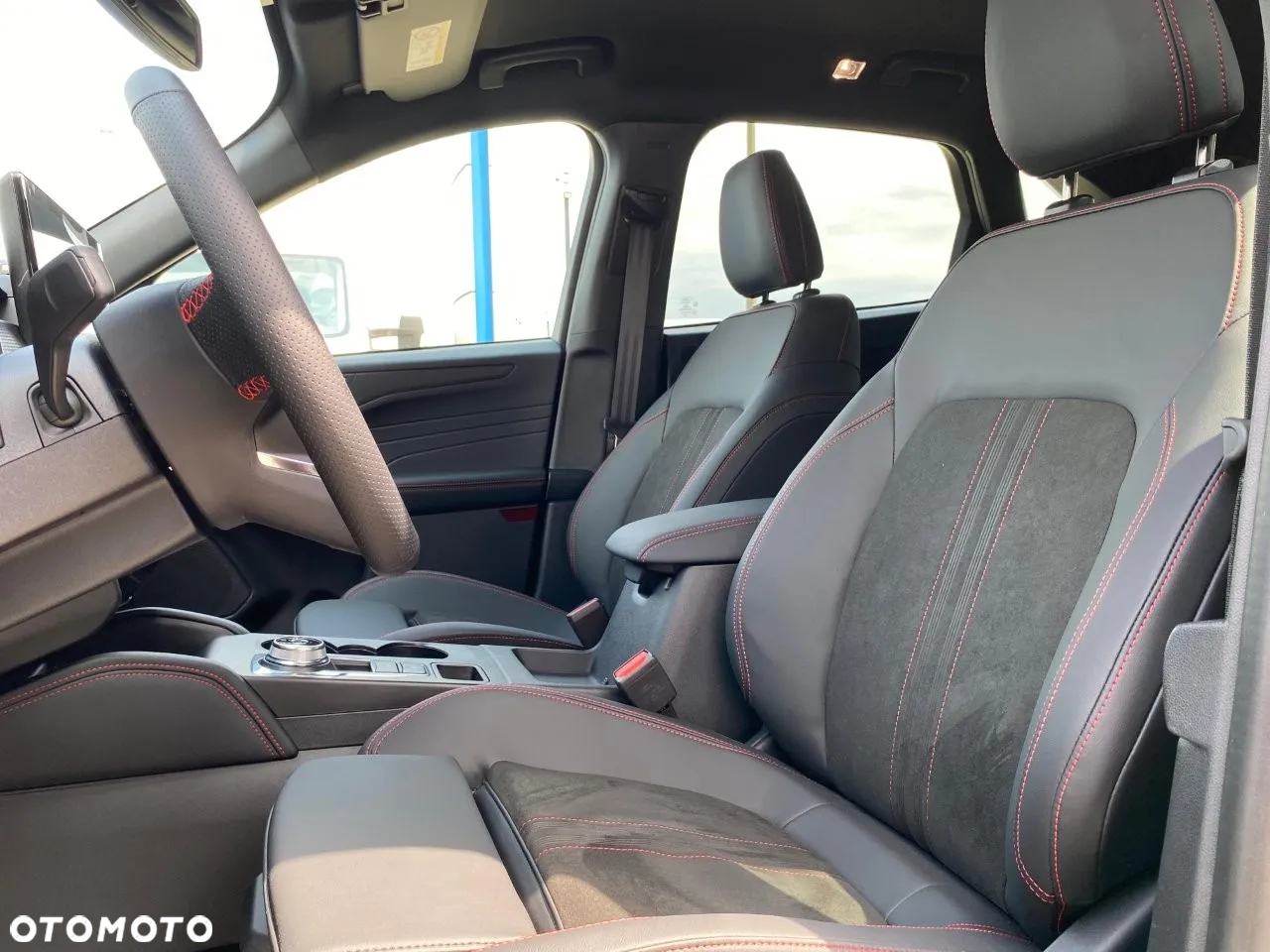 Ford Kuga 2.5 FHEV FWD ST-Line X eCVT - 11