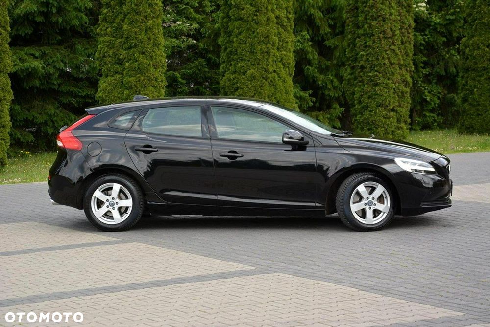 Volvo V40 D2 Drive-E Momentum - 13